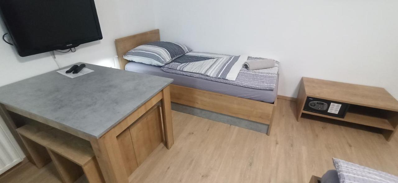 בובק Apartma Brdo Bc מראה חיצוני תמונה